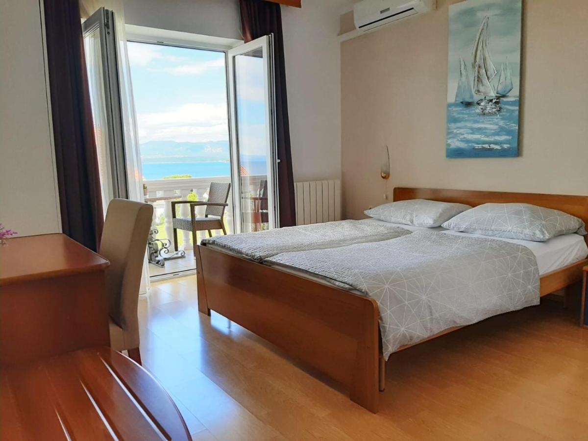 Guest House Katarina Малинска Экстерьер фото