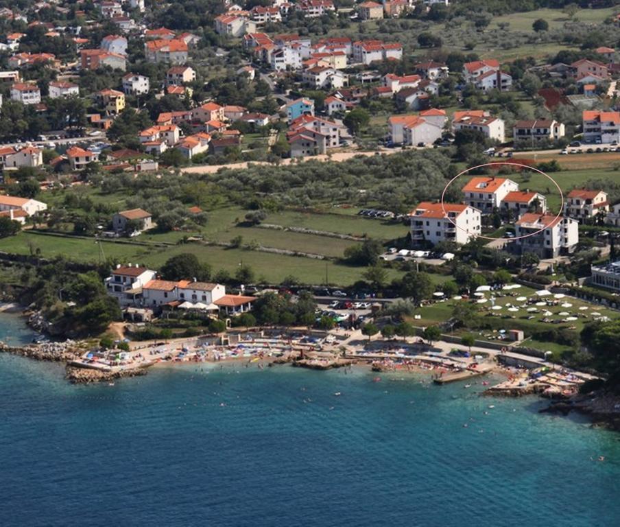 Guest House Katarina Малинска Экстерьер фото